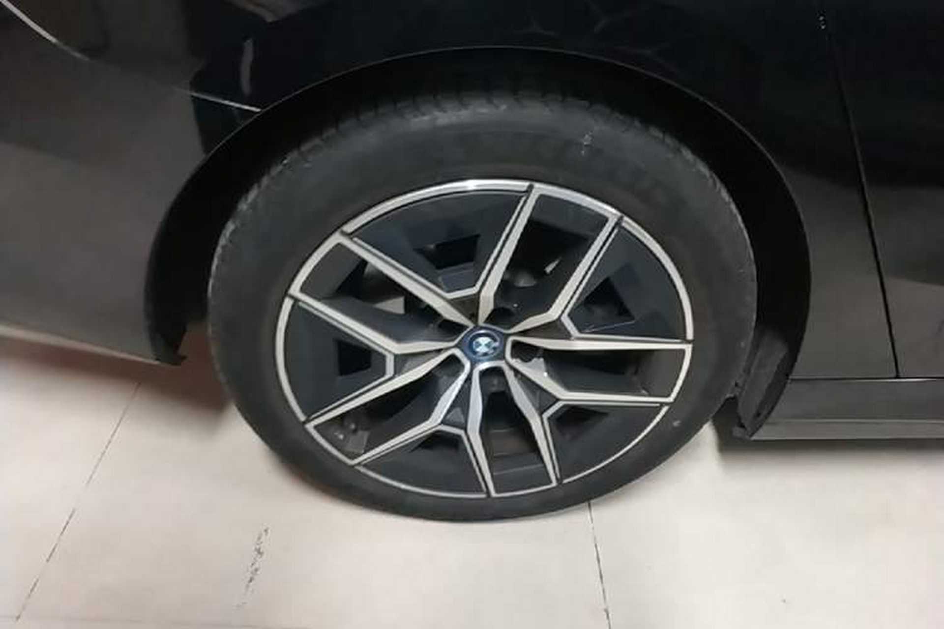 Used BMW i5 2024 eDrive 35L M Sport Package Exterior 5