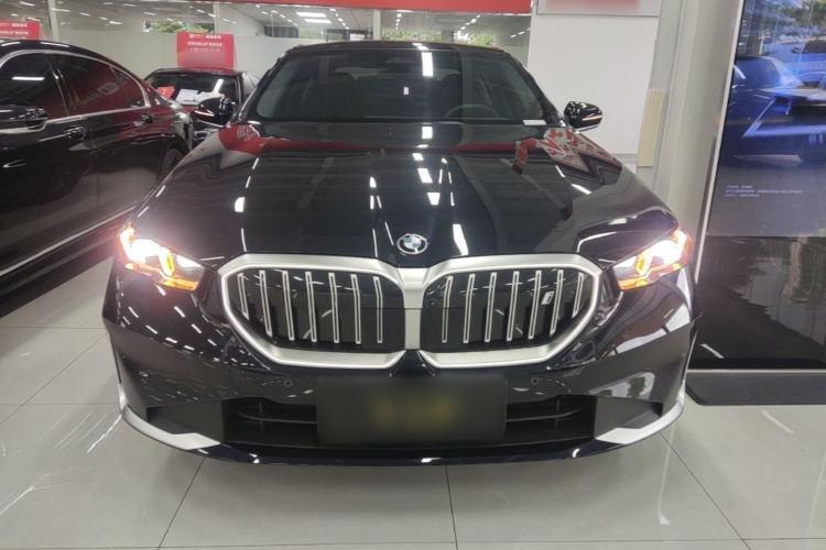 Used BMW i5 2024 eDrive 35L Prestige Luxury Package Front