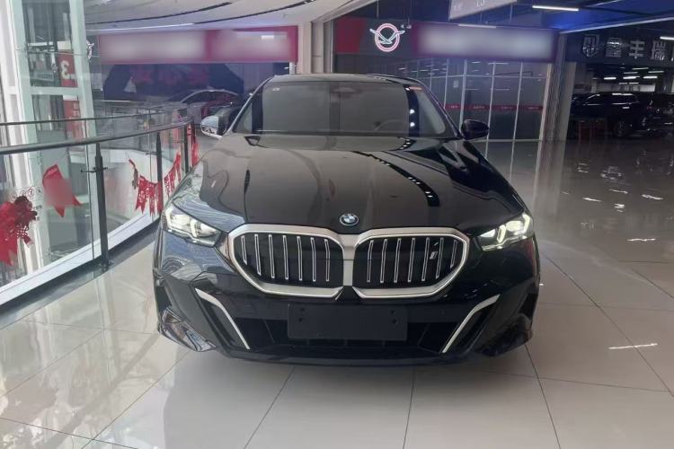 Used BMW i5 2024 eDrive 35L M Sport Package Front