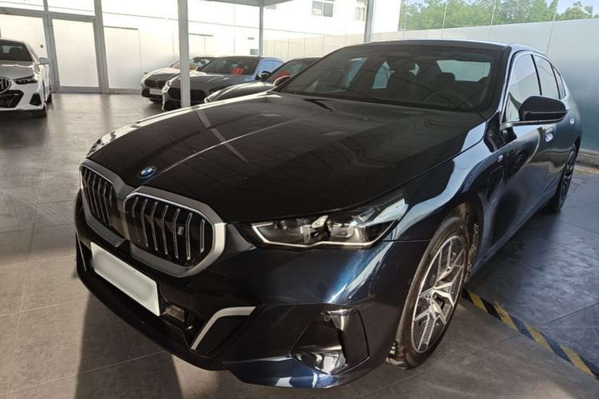 Used BMW i5 2024 eDrive 35L Luxury Model with M Sport Package Front Left 45 Deg
