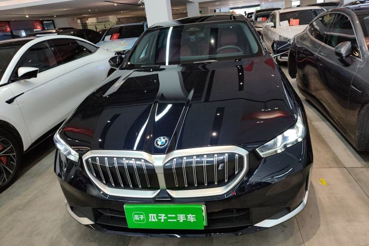 Used BMW i5 2024 eDrive 35L Luxury Package Front