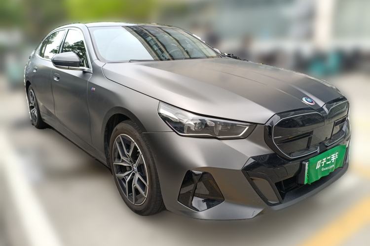 Used BMW i5 2024 eDrive 35L M Sport Package Front Right 45 Deg