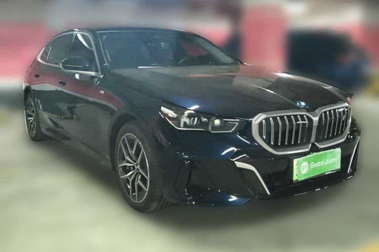 Used BMW i5 2024 eDrive 35L M Sport Package Front Right 45 Deg