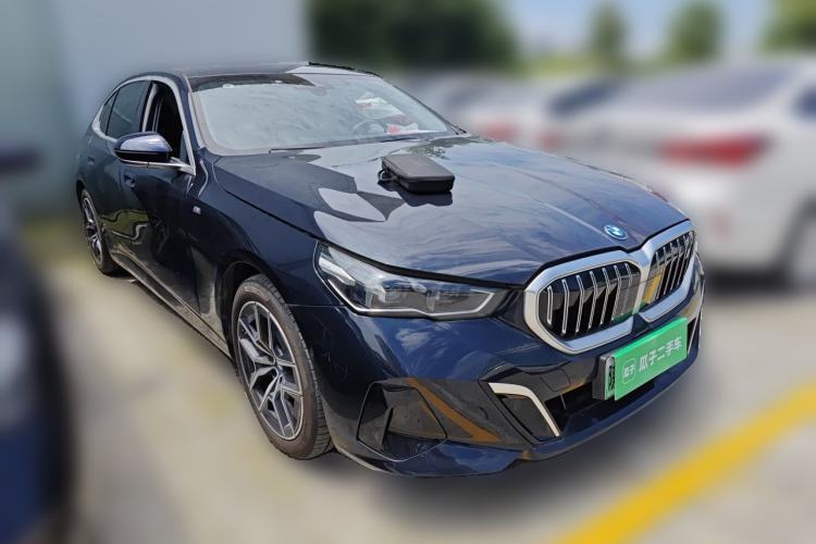 Used BMW i5 2024 eDrive 35L M Sport Package Front Right 45 Deg