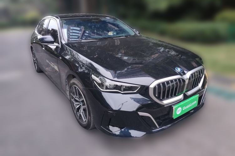 Used BMW i5 2024 eDrive 35L M Sport Package Front Right 45 Deg