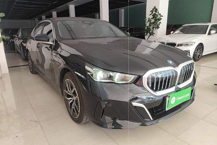 Used BMW i5 2024 eDrive 35L M Sport Package Front Right 45 Deg