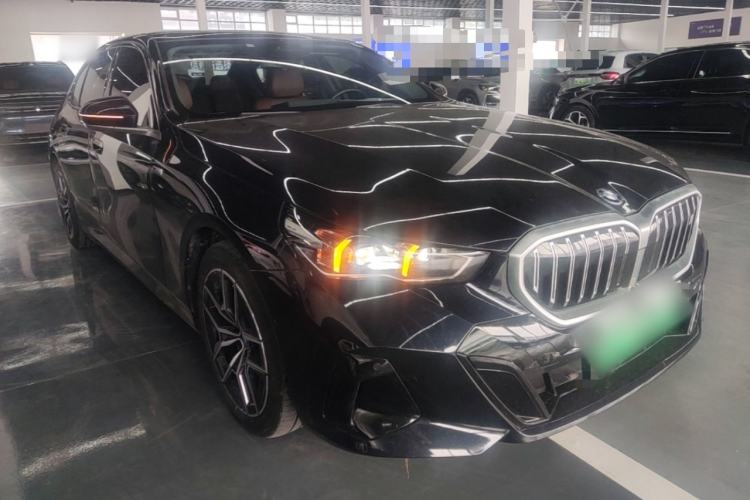 Used BMW i5 2024 eDrive 35L M Sport Package Front Right 45 Deg