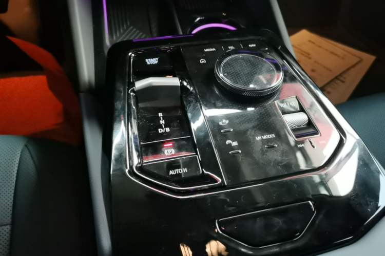 Used BMW i5 2024 eDrive 35L Prestige Luxury Package Gear Lever