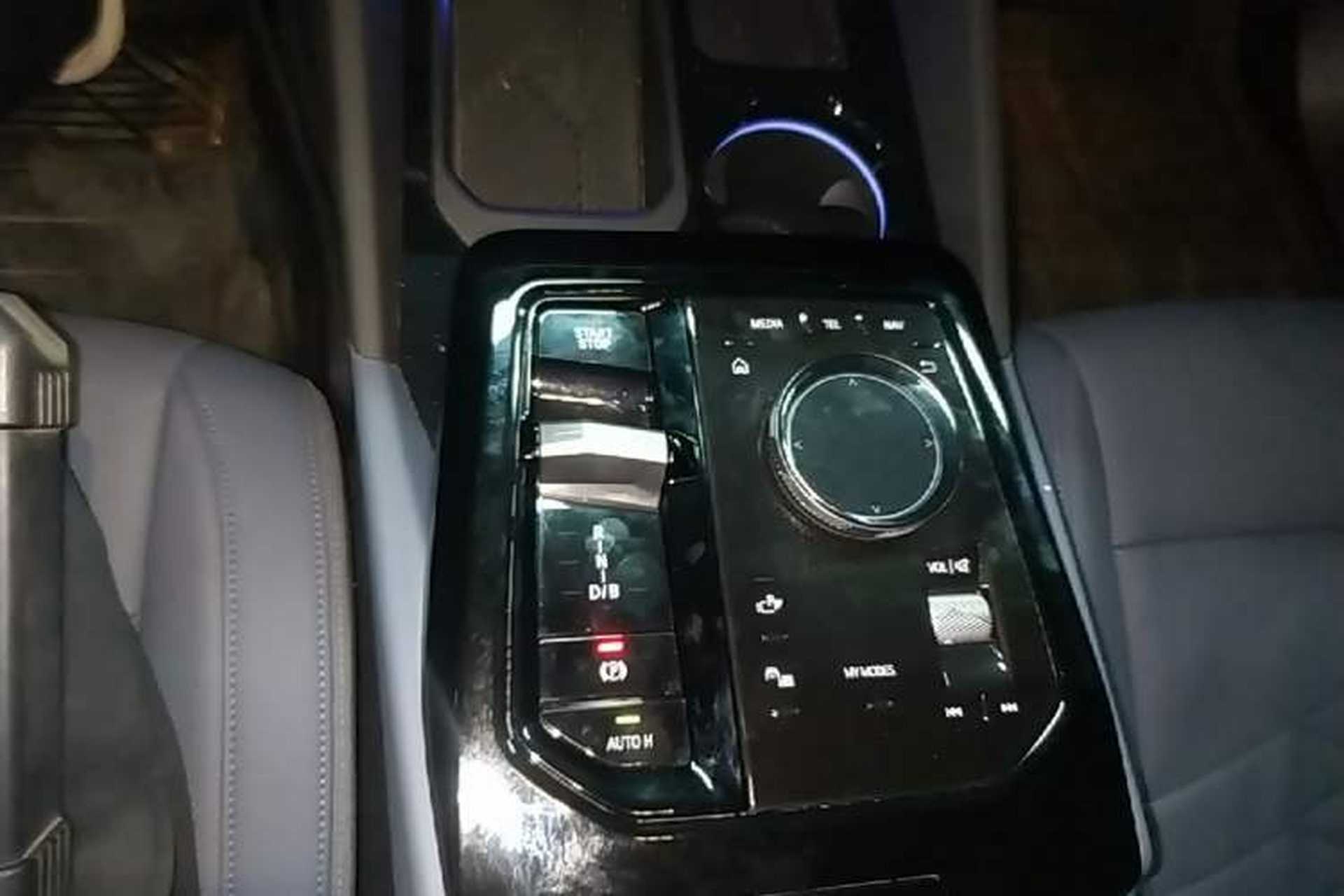 Used BMW i5 2024 eDrive 35L M Sport Package Gear Lever
