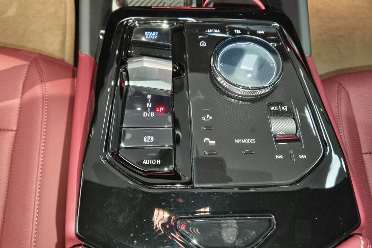 Used BMW i5 2024 eDrive 35L M Sport Package Gear Lever