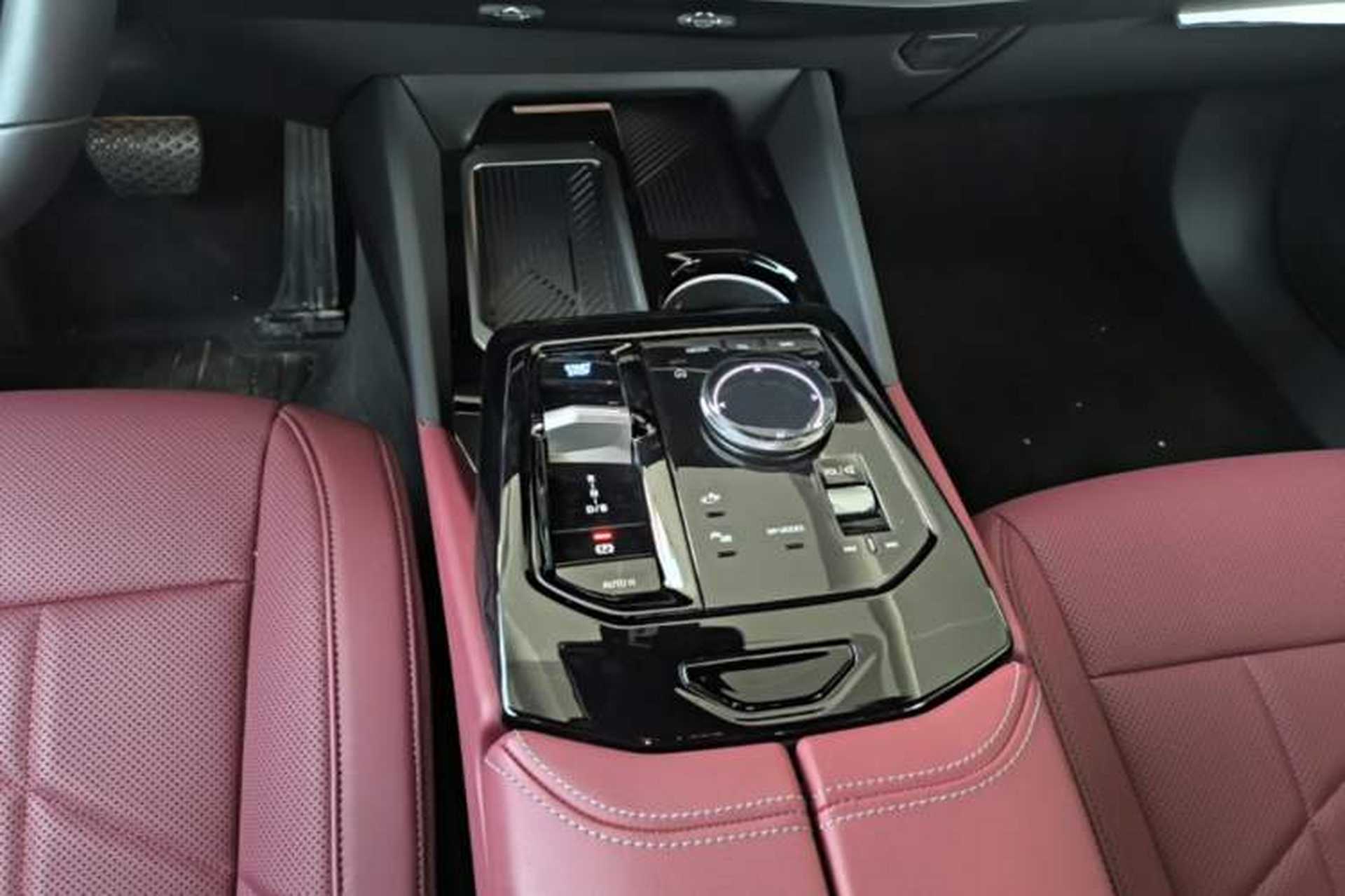 Used BMW i5 2024 eDrive 35L M Sport Package Gear Lever