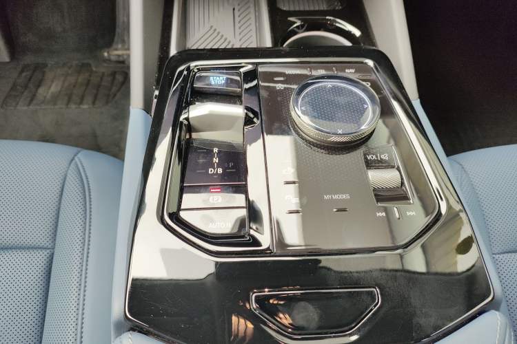 Used BMW i5 2024 eDrive 35L M Sport Package Gear Lever