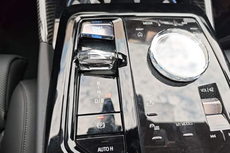 Used BMW i5 2024 xDrive M60 Gear Lever