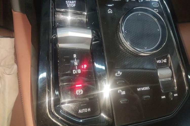 Used BMW i5 2024 eDrive 35L M Sport Package Gear Lever