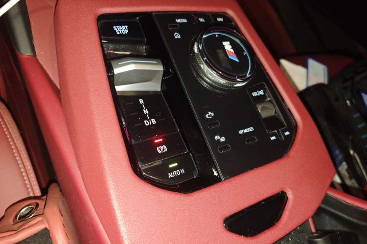 Used BMW i5 2024 eDrive 35L M Sport Package Gear Lever