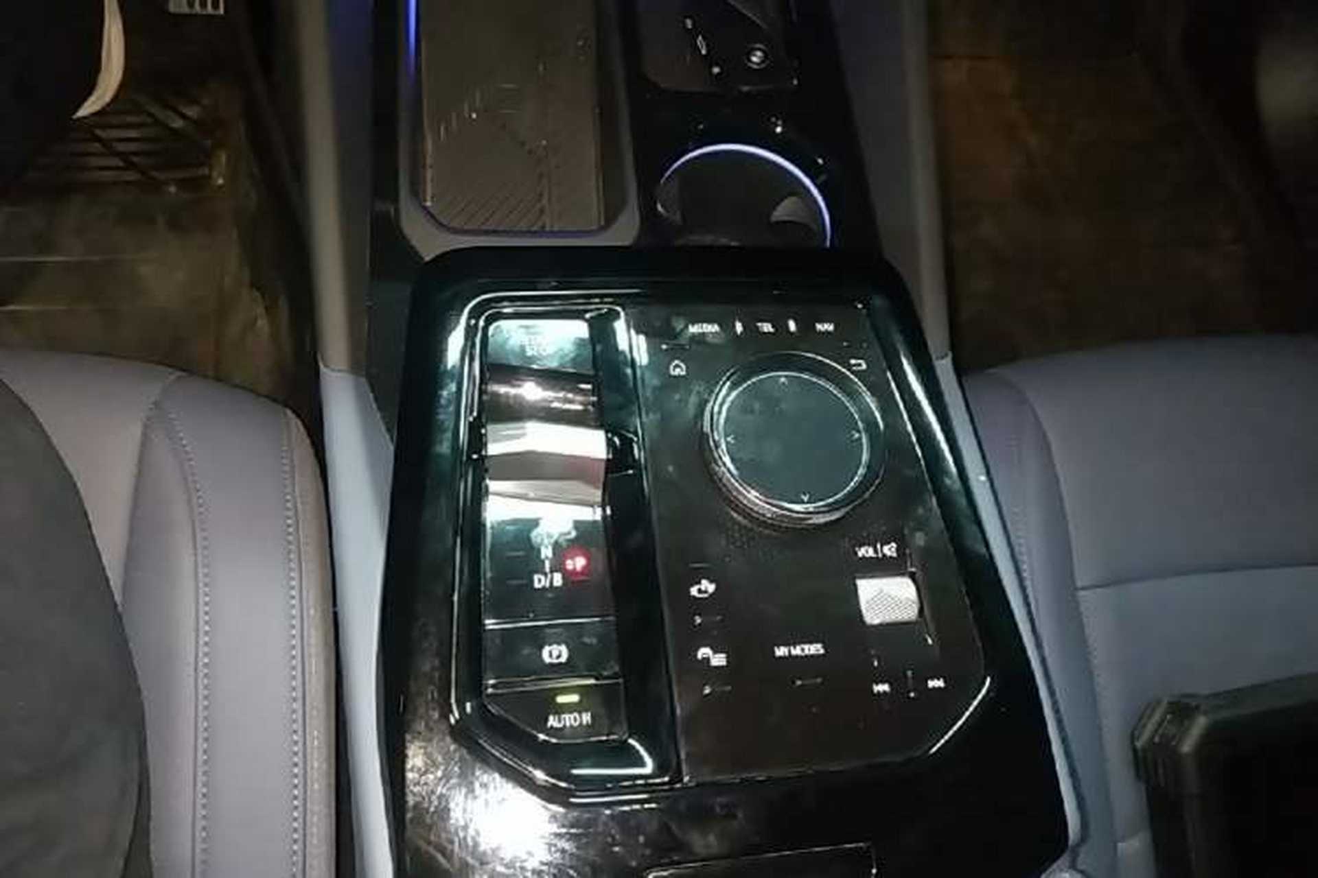 Used BMW i5 2024 eDrive 35L M Sport Package Gear Lever