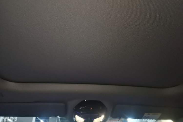Used BMW i5 2024 eDrive 35L Luxury Model with M Sport Package Headliner