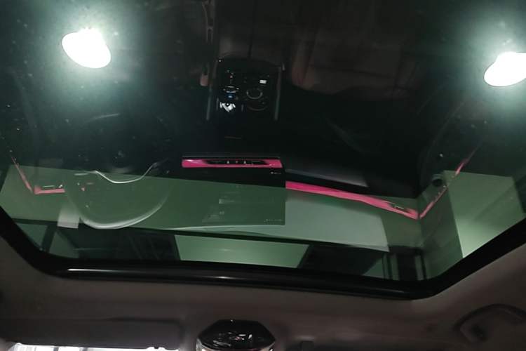 Used BMW i5 2024 eDrive 35L Prestige Luxury Package Headliner