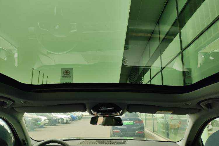 Used BMW i5 2024 eDrive 35L M Sport Package Headliner