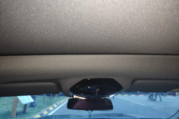 Used BMW i5 2024 eDrive 35L M Sport Package Headliner