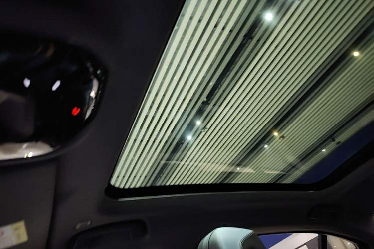 Used BMW i5 2024 eDrive 35L Prestige Luxury Package Headliner