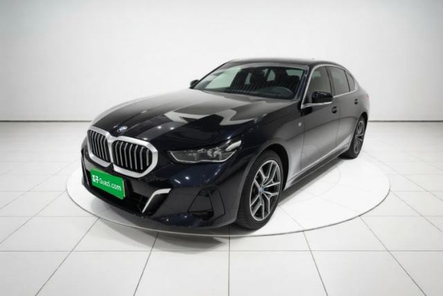 Używany BMW i5 2024 eDrive 35L Luxury Model with M Sport Package