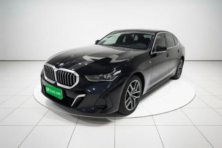 Używany BMW i5 2024 eDrive 35L Luxury Model with M Sport Package Guazi used car, China used car export, Used car for sale, Used cars, Cheapest cars for sale