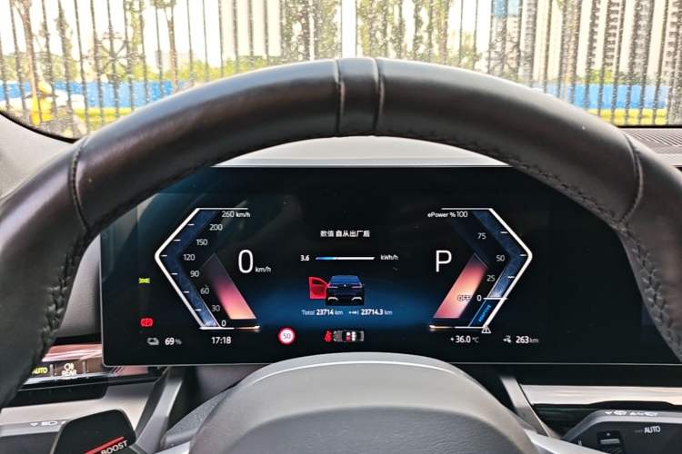 Used BMW i5 2024 eDrive 35L Luxury Model with M Sport Package Instrument Cluster