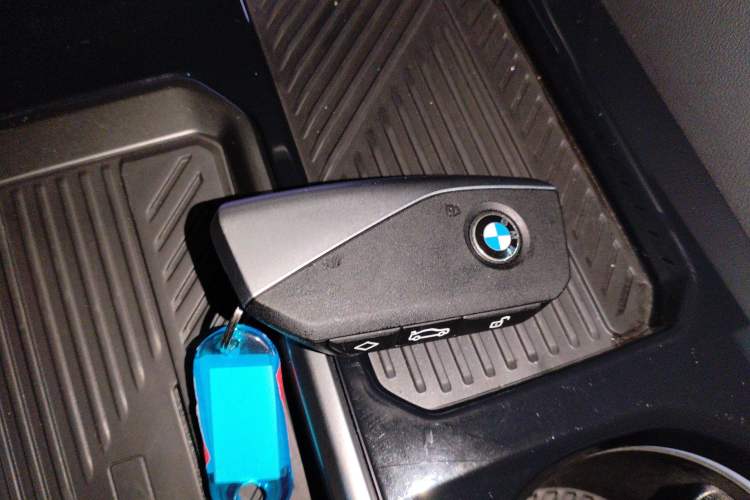 Used BMW i5 2024 eDrive 35L Prestige Luxury Package Interior 1