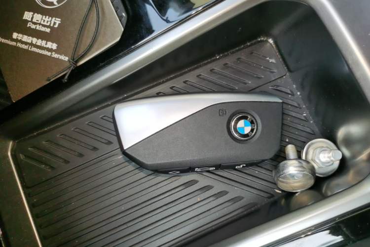 Used BMW i5 2024 eDrive 35L M Sport Package Interior 1