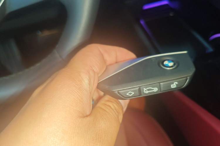 Used BMW i5 2024 eDrive 35L Luxury Package Interior 1