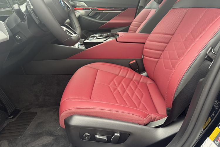 Used BMW i5 2024 eDrive 35L Luxury Model with M Sport Package Interior 4