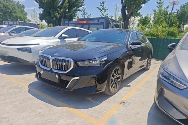 Used BMW i5 2024 eDrive 35L Luxury Model with M Sport Package