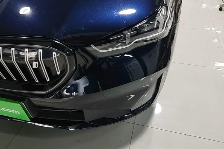 Used BMW i5 2024 eDrive 35L Prestige Luxury Package Left Front Headlight