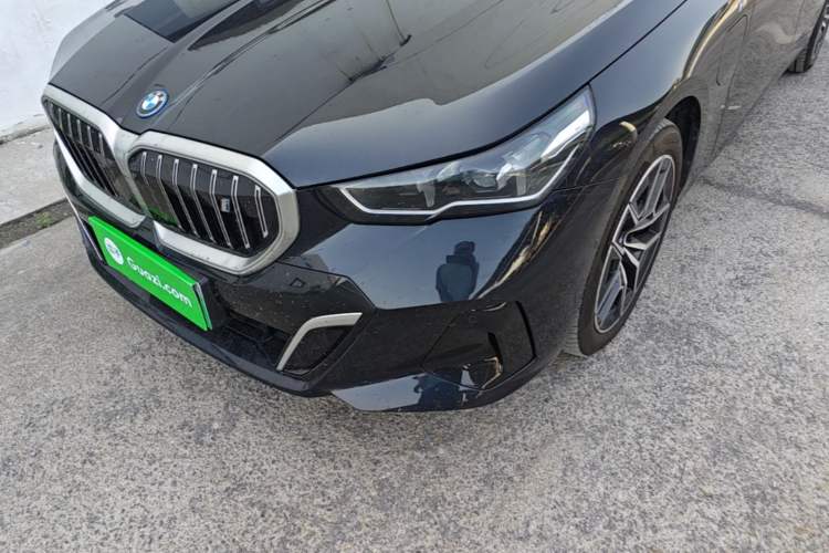 Used BMW i5 2024 eDrive 35L M Sport Package Left Front Headlight