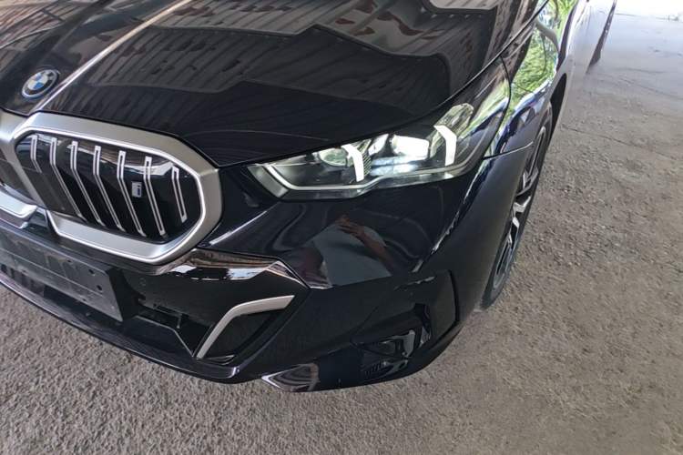 Used BMW i5 2024 eDrive 35L M Sport Package Left Front Headlight