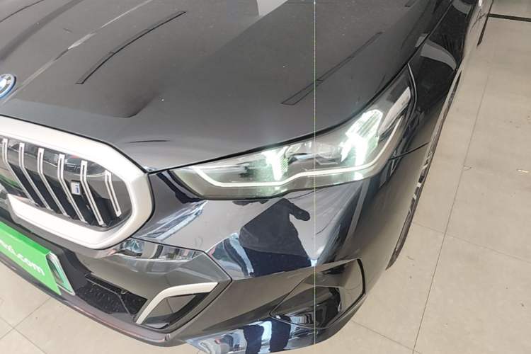 Used BMW i5 2024 eDrive 35L M Sport Package Left Front Headlight
