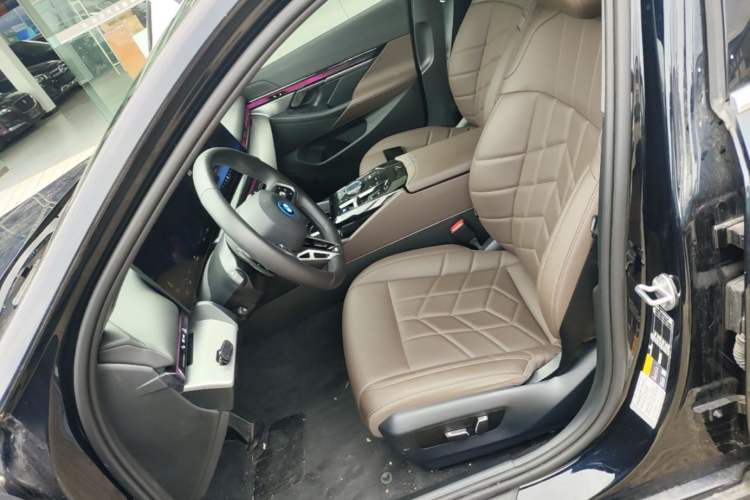 Used BMW i5 2024 eDrive 35L M Sport Package Left Front Seat