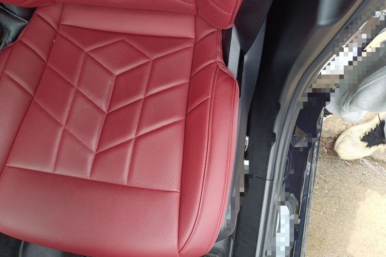 Used BMW i5 2024 eDrive 35L M Sport Package Left Front Seat