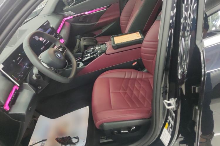 Used BMW i5 2024 eDrive 35L Prestige Luxury Package Left Front Seat