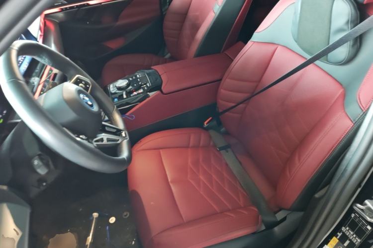 Used BMW i5 2024 eDrive 35L M Sport Package Left Front Seat