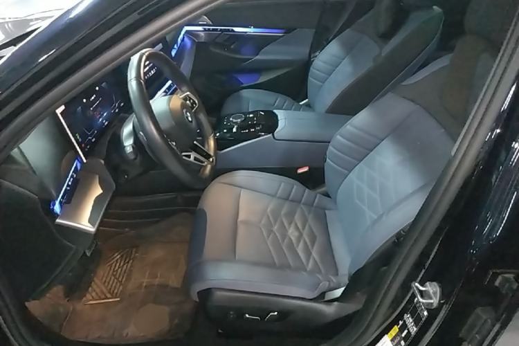 Used BMW i5 2024 eDrive 35L M Sport Package Left Front Seat