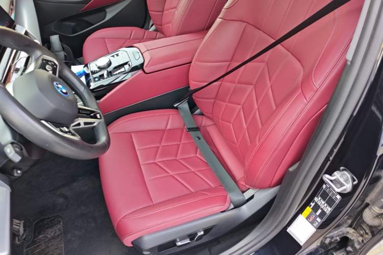 Used BMW i5 2024 eDrive 35L M Sport Package Left Front Seat