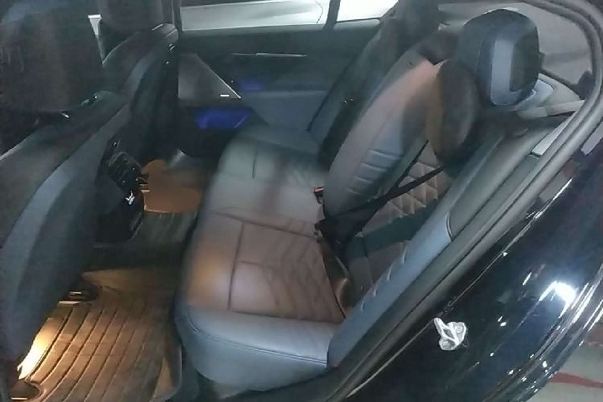 Used BMW i5 2024 eDrive 35L M Sport Package Left Rear Seat