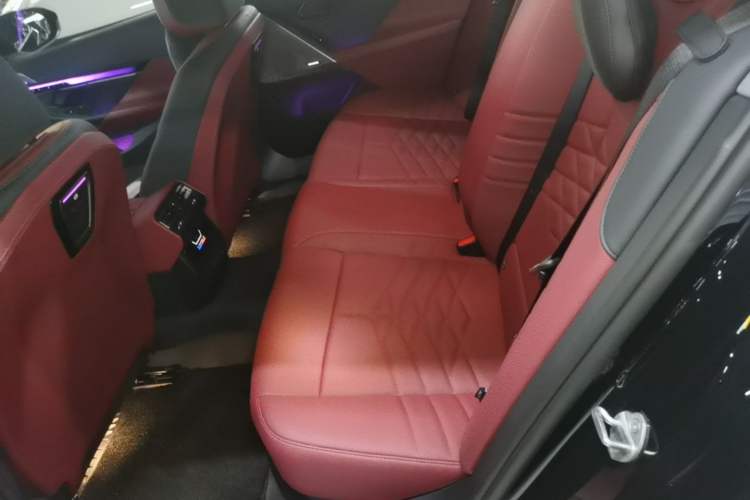 Used BMW i5 2024 eDrive 35L Luxury Model with M Sport Package Left Rear Seat