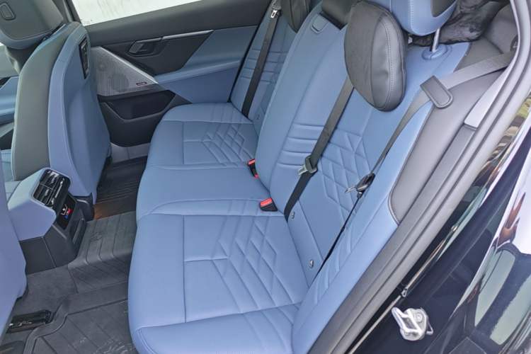 Used BMW i5 2024 eDrive 35L M Sport Package Left Rear Seat