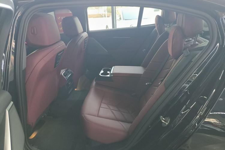 Used BMW i5 2024 eDrive 35L Luxury Package Left Rear Seat