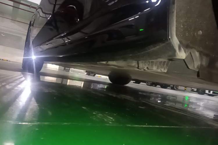 Used BMW i5 2024 eDrive 35L Prestige Luxury Package Left Side Sill