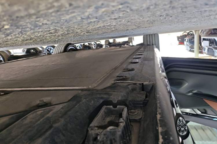 Used BMW i5 2024 eDrive 35L M Sport Package Left Side Sill