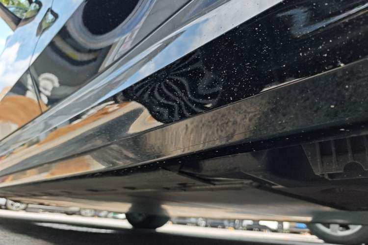 Used BMW i5 2024 xDrive M60 Left Side Sill